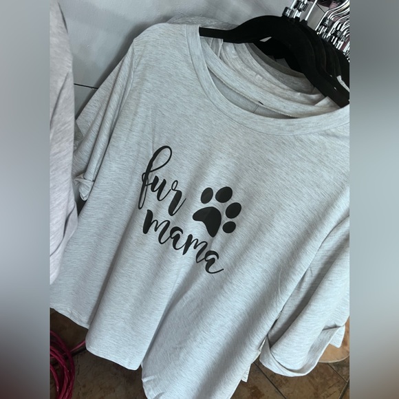 “fur mama” Short Sleeve Light Weight Sweatshirt with cuffed Sleeves 💗 - Picture 6 of 6